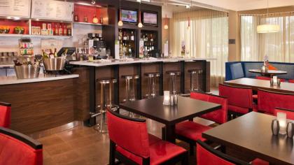 Courtyard by Marriott New Carrollton Landover - image 2
