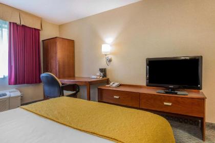 Quality Inn Hyde Park Poughkeepsie North - image 7