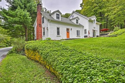 Enchanting Hudson Valley Farmhouse with Views! - image 3