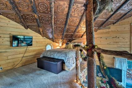 Idaho Springs Cabin with Hot Tub on half Acre! - image 14
