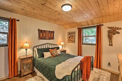 Dreamy St Marys Cabin Steps to a Private Lake! - image 9
