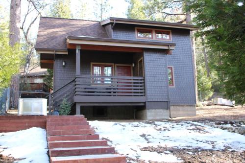 River Rock Retreat - main image