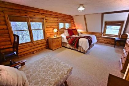 San Jacinto Lodge: Log Home w/ Hot Tub Views! - image 6
