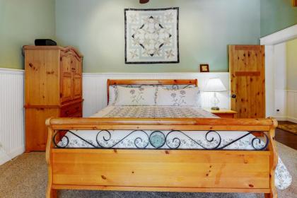 Cedar House - image 10
