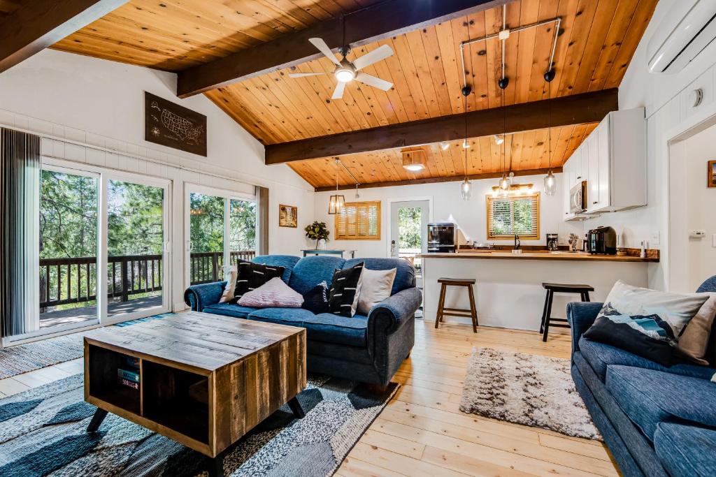 Lily Haus - main image