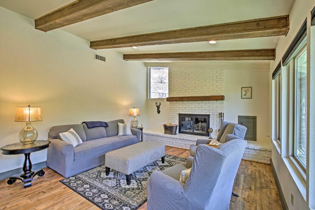 Gorgeous Mtn Getaway by Downtown Idyllwild - image 2