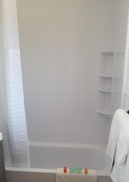 Sand Castle Inn - image 15