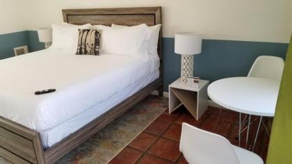 Sand Castle Inn - image 7