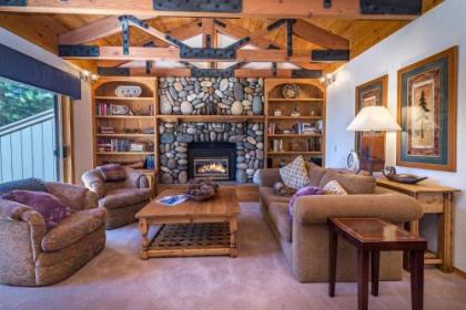 Lake-View Incline Home