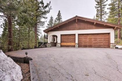 Mountain Chalet - 1 Mi to Skiing and Incline Village - image 3
