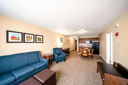 Comfort Inn & Suites Independence - image 10