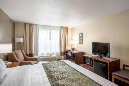 Comfort Inn & Suites Independence - image 13