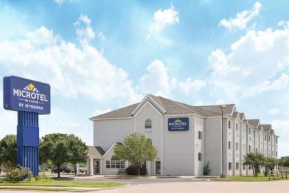 Microtel Inn and Suites Independence Independence Kansas