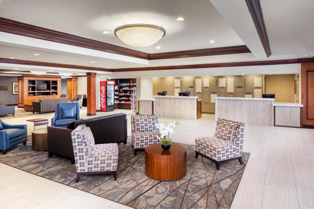 DoubleTree by Hilton Cleveland South - main image