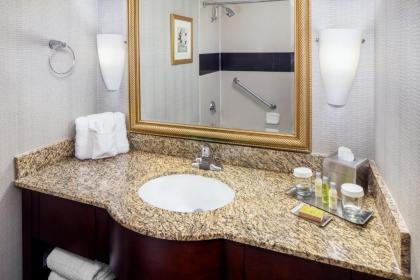 DoubleTree by Hilton Cleveland South - image 2