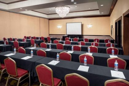 DoubleTree by Hilton Cleveland South - image 6