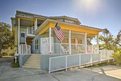Indian Rocks Condo with Swim Spa 350 ft from Beach
