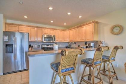 Indian Shores Condo with Balcony Walk to Beaches!