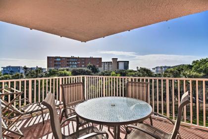 Beachfront Indian Shores Condo Pool Hot Tub - image 17