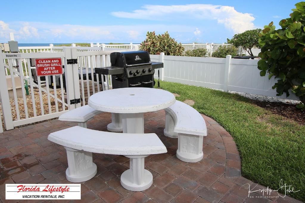 Oceanside 205 by Florida Lifestyle Vacation Rentals - image 6