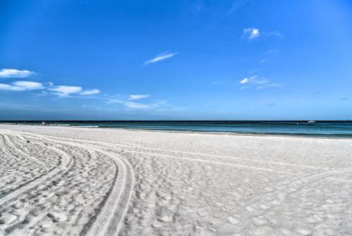 Home with Easy Access to Indian Rocks Beach! - image 2