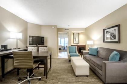 Embassy Suites Indianapolis North - image 3