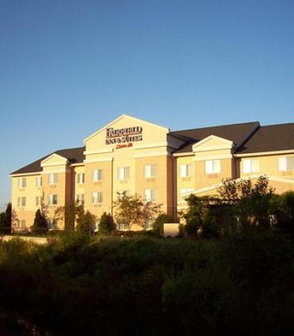 Fairfield Inn & Suites Indianapolis East - image 1