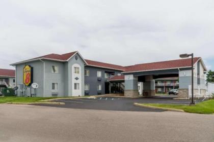 Super 8 by Wyndham IndianapolisNECastleton Area