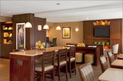 Sheraton Indianapolis Hotel at Keystone Crossing - image 5