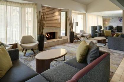Courtyard by marriott Indianapolis Airport