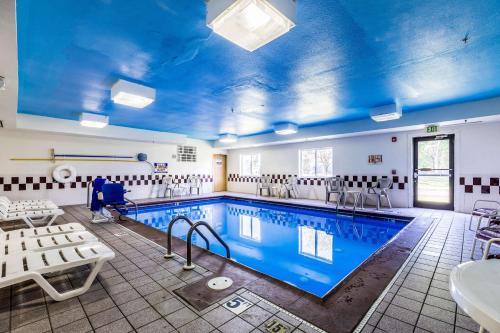 Motel 6-Indianapolis IN - Southport - image 4