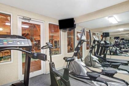 Baymont by Wyndham Indianapolis - image 4
