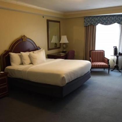 Columbia Club - image 5