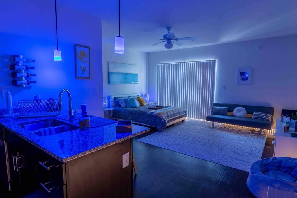 Stylish Smart Studio Getaway - main image
