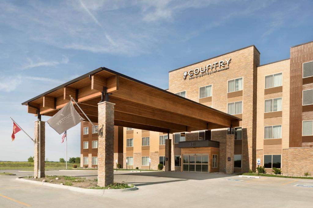 Country Inn & Suites by Radisson Indianola IA - main image