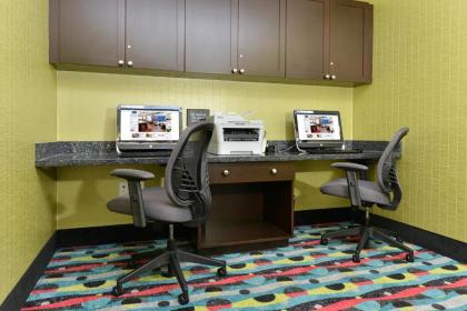 Hampton Inn Iowa City/University Area - image 14