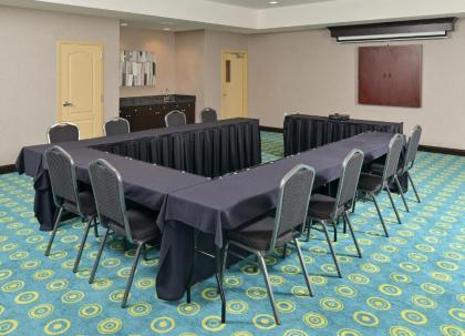 Hampton Inn Iowa City/University Area - image 4