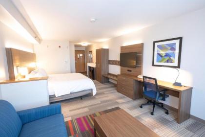 Holiday Inn Express  Suites Iron mountain an IHG Hotel Iron mountain