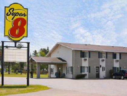 Super 8 by Wyndham Iron mountain Iron mountain Michigan