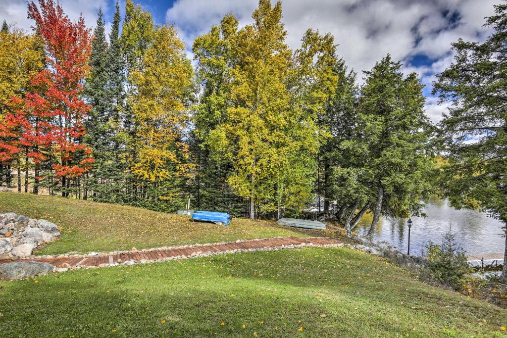 Secluded Lake Cottage with Private Dock and Serene Views - image 6