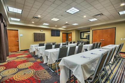 Holiday Inn Express & Suites Ironton an IHG Hotel - image 11