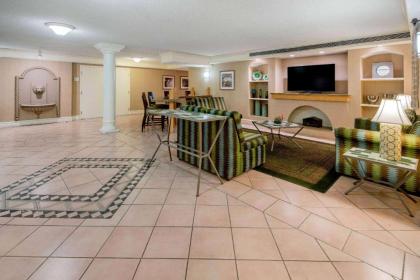 La Quinta by Wyndham Irvine Spectrum - image 11