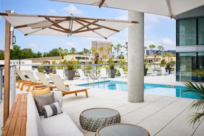 AC Hotel by Marriott Irvine - image 14