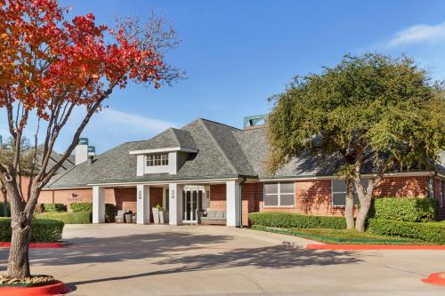 Homewood Suites by Hilton Dallas-Irving-Las Colinas - main image