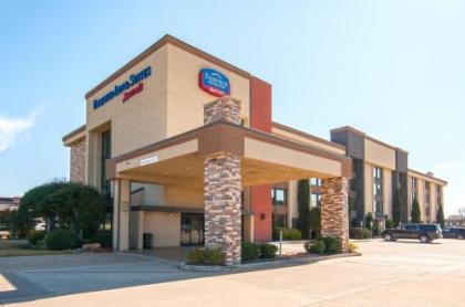 Fairfield Inn  Suites by marriott Dallas DFW Airport SouthIrving