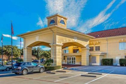 La Quinta by Wyndham Dallas - Las Colinas