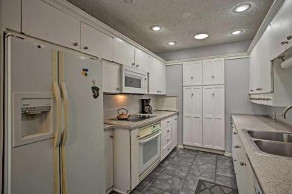 Charming Home - 15 Miles to Downtown Dallas! - image 8