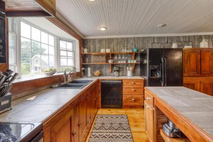 Island Farm - image 12