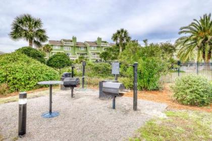 Mariner's Walk Condos - image 2