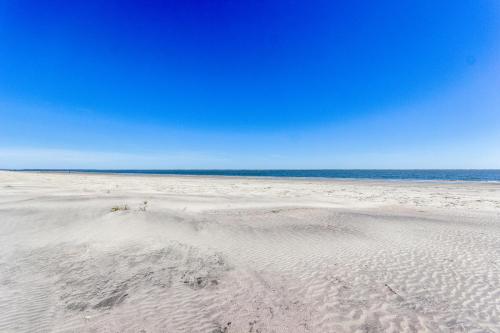 Sea Cabin 321-B - image 4